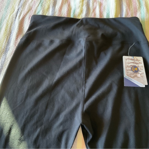 Iuga High Waisted Black Leggings NWT Lg - Picture 5 of 5